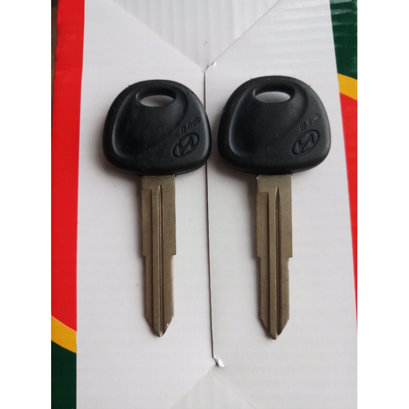 Phôi chìa khoá xe HUYNDAI rảnh phải ( combo 2 chìa )