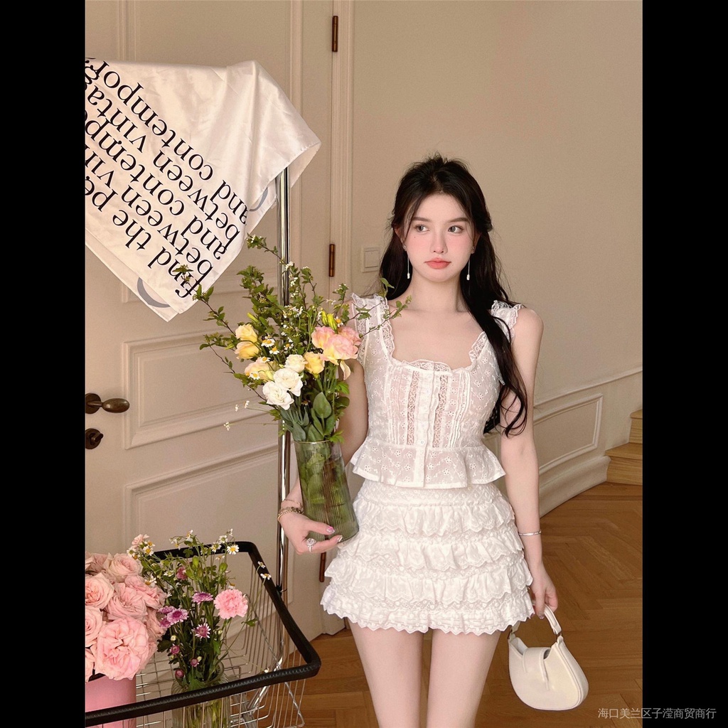 New stock sweet and pure desire small figure strap set for women's summer new fashion ruffle lace top cake skirt