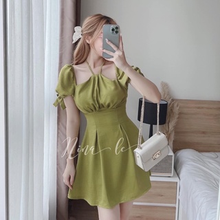 Đầm yếm tay phồng dáng xoè