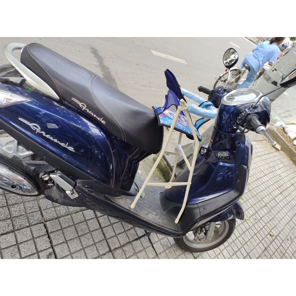 Ghế ngồi xe máy cho bé có vòng xếp gọn xe Vision, Click, Mio, Janus