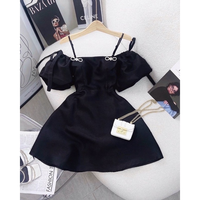 Đầm tiểu thư trễ vai đen đính nơ đá