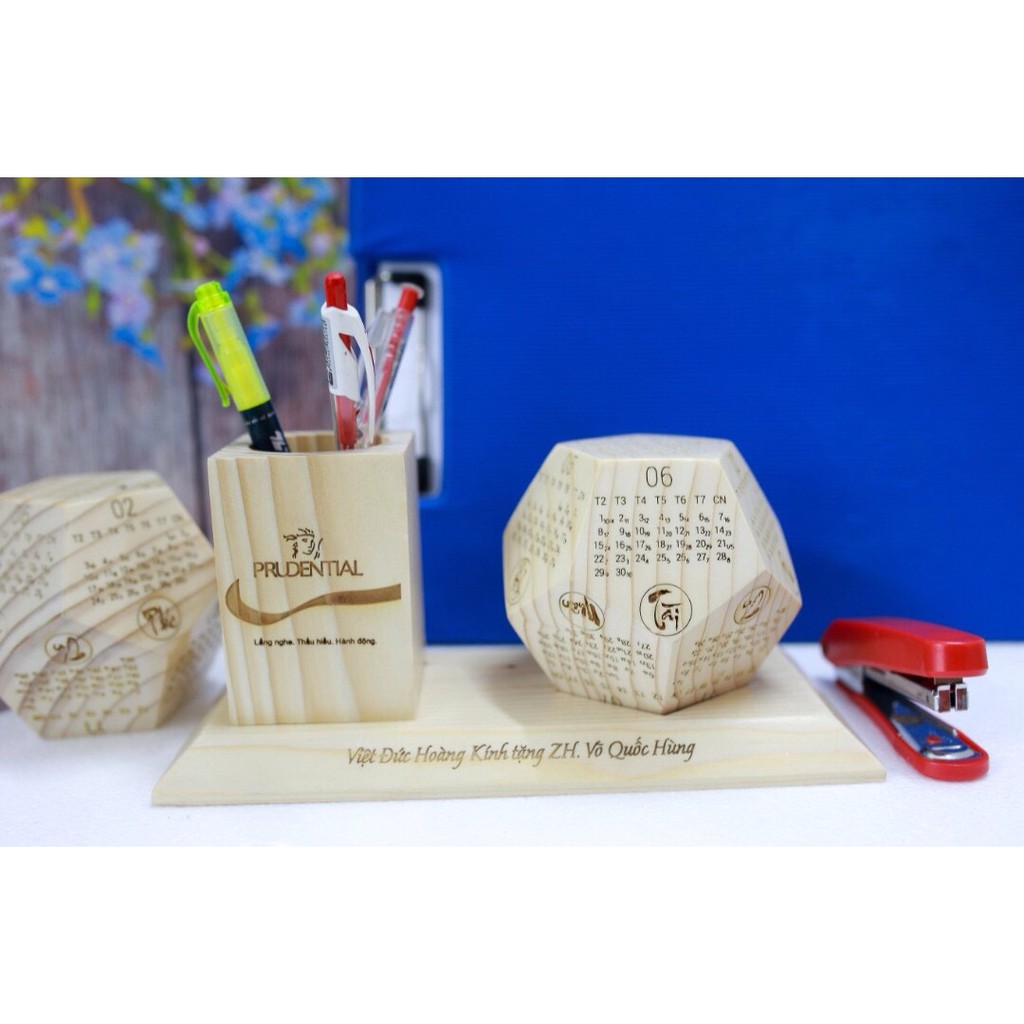 Lịch gỗ nguyên khối 12 mặt 2021 | BigBuy360 - bigbuy360.vn