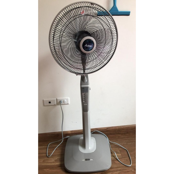 Quạt cây đứng Mitsubishi LV16-RA -Thái Lan-có điều khiển-quạt siêu khoẻ-siêu êm-bền,đẹp-chính hãng ,giá rẻ