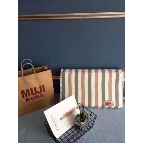 [VÔ ĐỊCH RẺ] Gối cao su non Muji Nhật Bản đầy đủ tem tag chống đau mỏi vai gáy - 100% cao su thiên nhiên