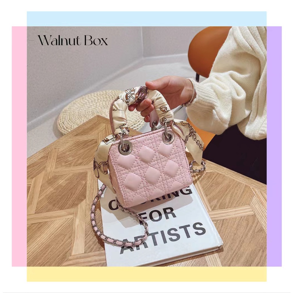 Túi Đeo Chéo Mini Phong Cách Phương Tây Hợp Thời Trang Mới Cho Mẹ Và Bé