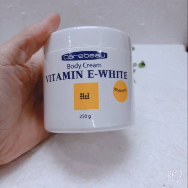 Kem Dưỡng Vitamin E  WHITE