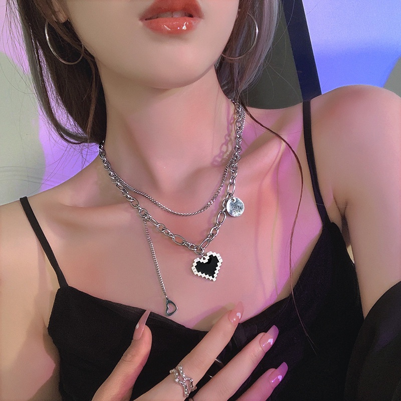 Vòng Cổ Choker Hai Lớp Mặt Hình Trái Tim Bằng Kim Loại Màu Đen Sáng Tạo Thanh Lịch Cá Tính Dành Cho Bạn Gái
