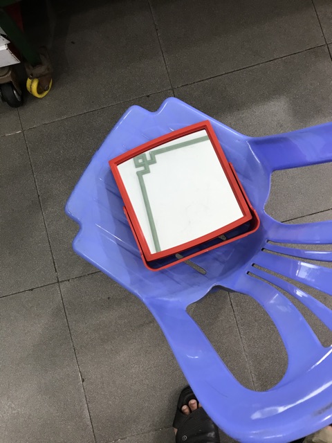 Gương vuông trái tim để bàn