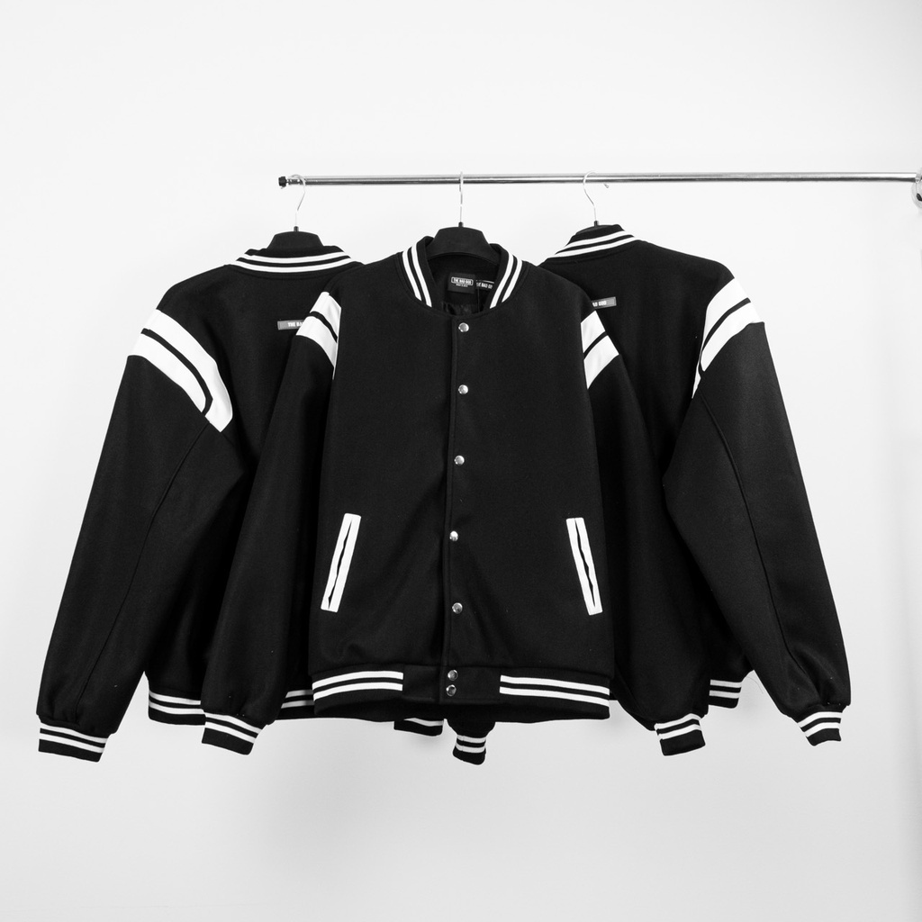 Áo bomber phối viền vai trắng The Bad God siêu hot
