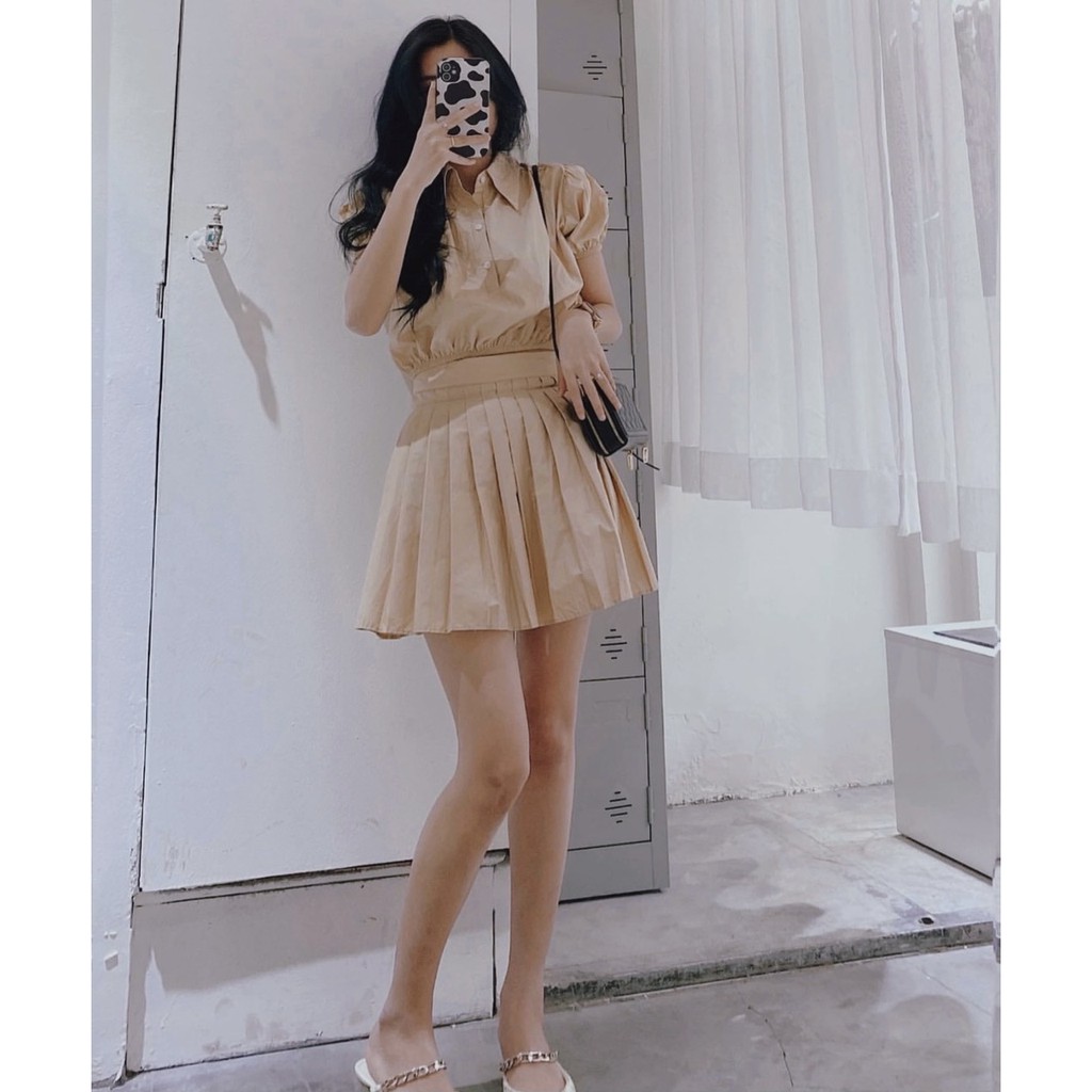 Áo Croptop Kết Hợp Cùng Chân Váy Dập Li Cực Kì Dễ Thương, Năng Động, Thiết Kế Tinh Tế, Chất Vải Thoải Mái Mềm Mịn | BigBuy360 - bigbuy360.vn