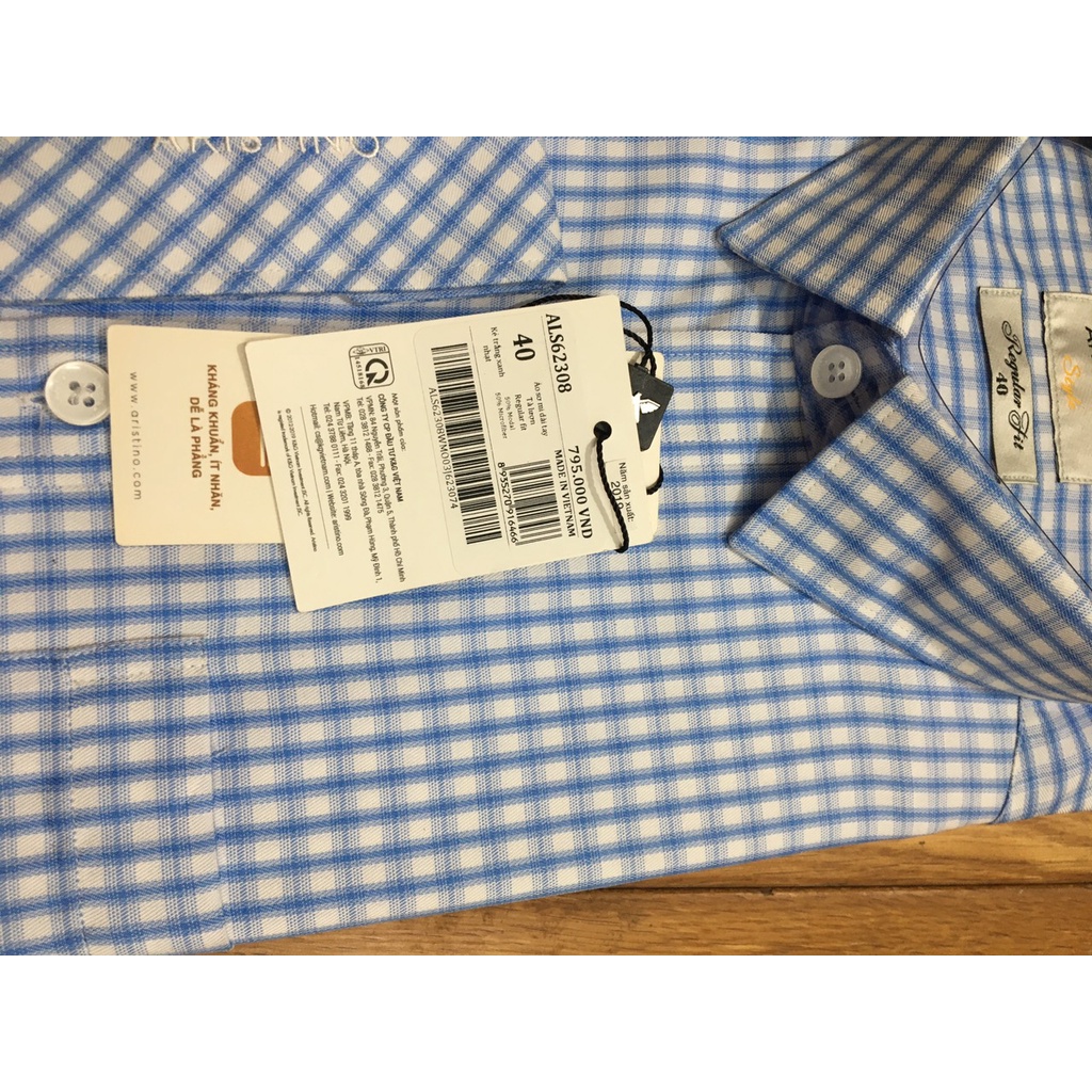 Áo sơ mi nam dài tay RRISTINO ALS62308 kẻ trắng xanh nhạt, dáng reguler fit, chất modal sợi sồi, tà lượn