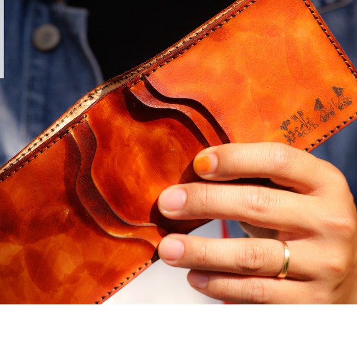 Ví nam da bò RAM Leather Italia Vegtan Khắc Trống Đồng Việt Nam Màu Chocolate
