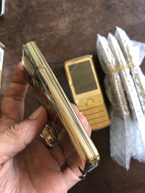 Điện thoại Nokia 6700 chính hãng