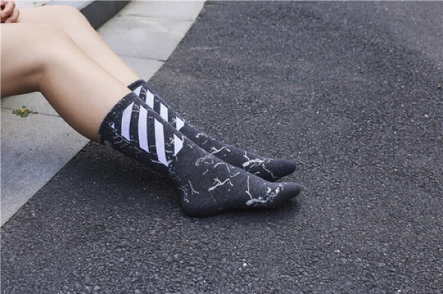 Tất vớ OFF WHITE phẩy sơn hàng Quảng Châu