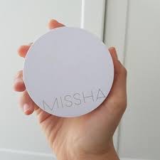 Phấn Nước Dưỡng Ẩm Missha Magic Cushion Moist Up SPF 50+ PA+++ 18g