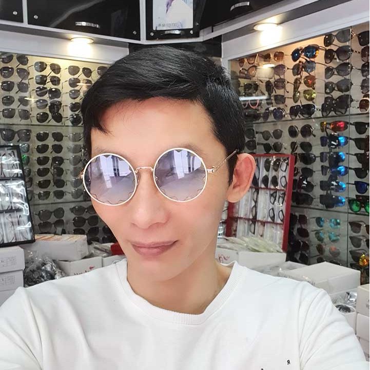 kính mắt hình bông hoa hot 2020