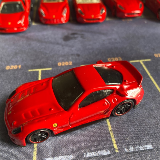 Xe Hot Wheels Ferrari 599XX ( custom full đỏ )