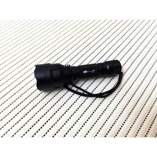 ĐÈN PIN ULTRAFIRE C8 CREE Q5