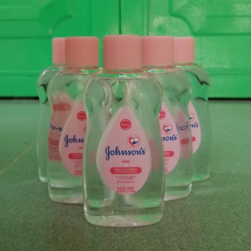Combo 5 Chai Dầu Mát-xa và Dưỡng Ẩm Jonhson's Baby Oil 200ml
