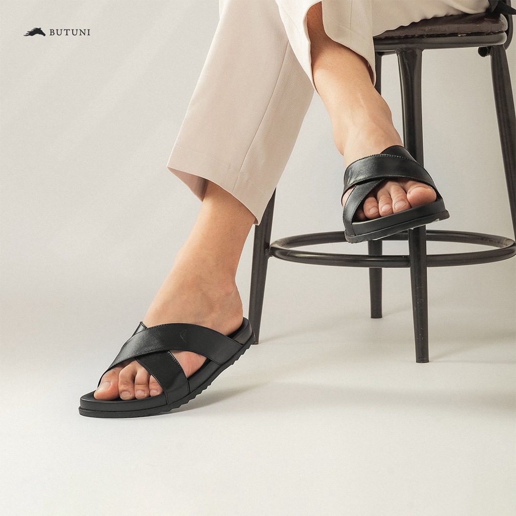 Dép quai chéo da bò full-grain Butuni Cross Slippers - BH da thật 12 tháng - Đen