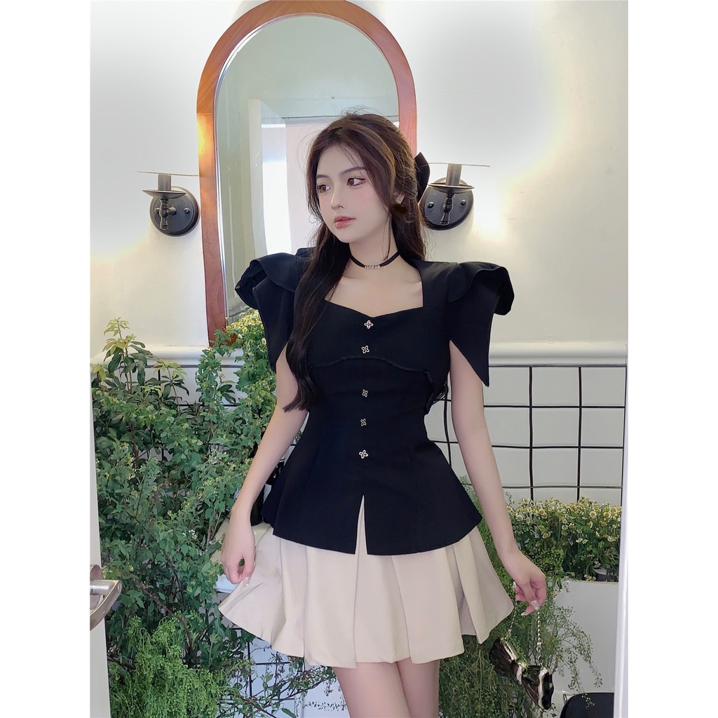 Bộ đồ nữ phong cách tiểu thư sang trọng thanh lịch khí chất hàng Quảng Châu đầu xu hướng xuân hè mới 2022