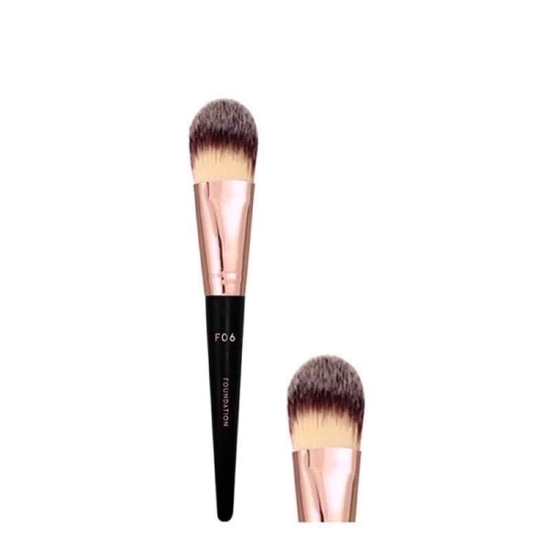 Cọ Tán Nền Đầu Dẹp Bản Nhỏ Vacosi Foundation Brush F06