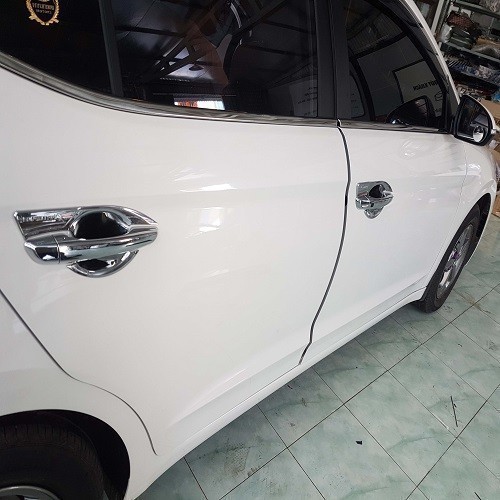 Ốp tay nắm hõm cửa Elantra 2019 - 2020