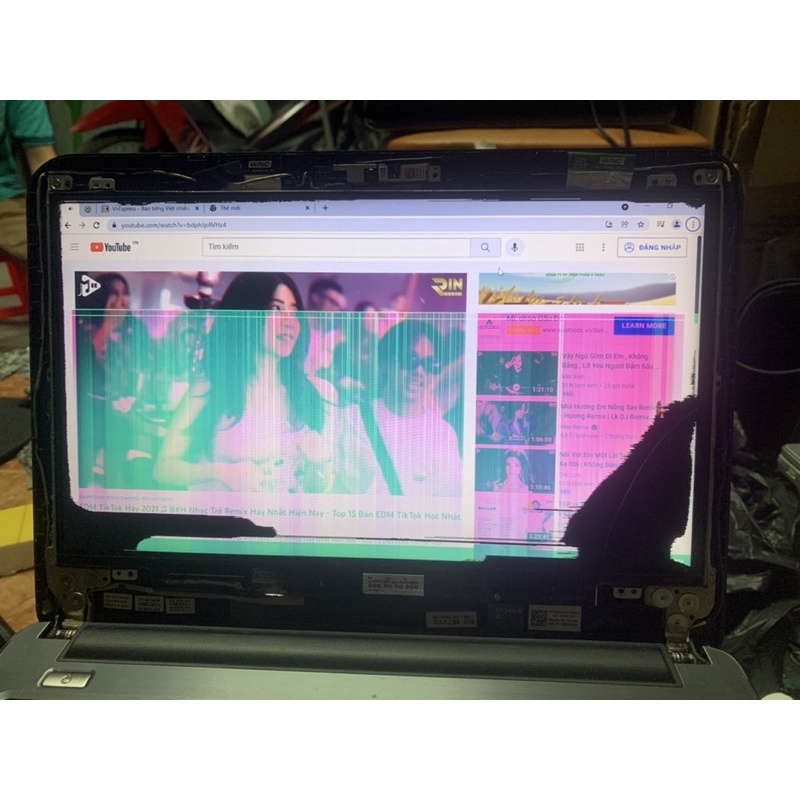 s4-1411 màn laptop 14 led slim 40pin bể nhẹ vẫn lên hình giá chữa cháy, ko bảo hành.