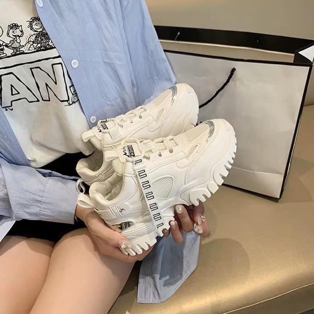 Giày Sneacker Trắng Độn đế cực xinhhhh