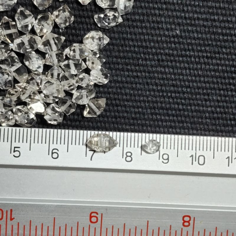 Hạt lẻ đá phong thủy 6mm trong suốt