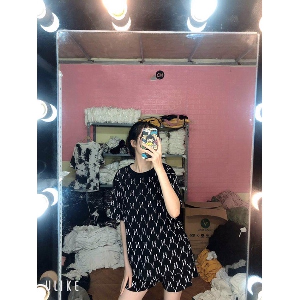 Sét bộ hoạ tiết chữ N và Y, form unisex, có 2 màu đen và trắng nha. Sét gồm cả áo thun và quần đùi nhé