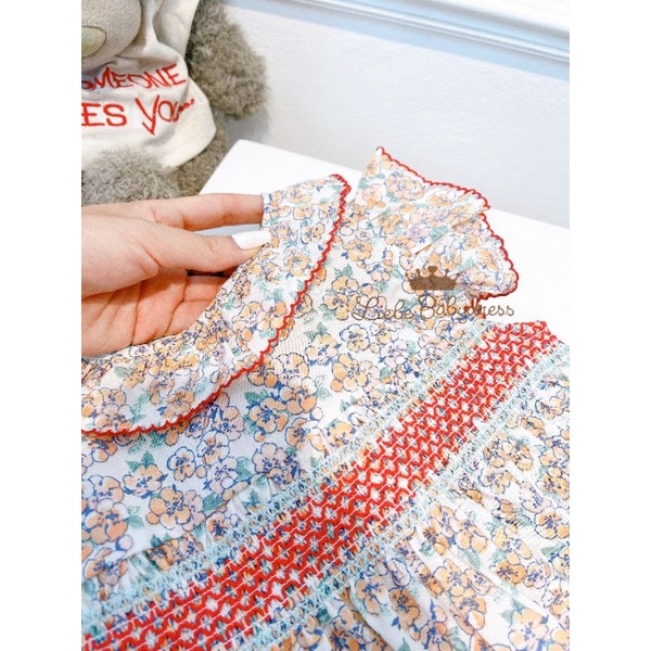 Đầm hoa nhí cổ sen smock