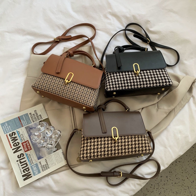 Túi đeo chéo kiểu vuông nhỏ phối xích thời trang phong cách xuân thu cho nữ