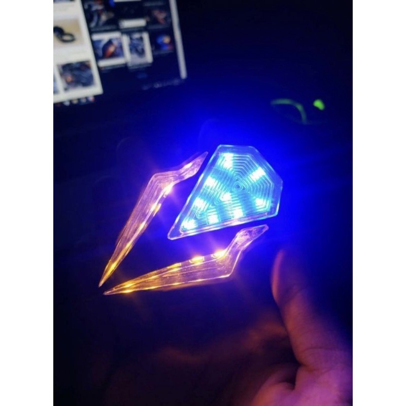 Xi nhan kim cương gắn winner x