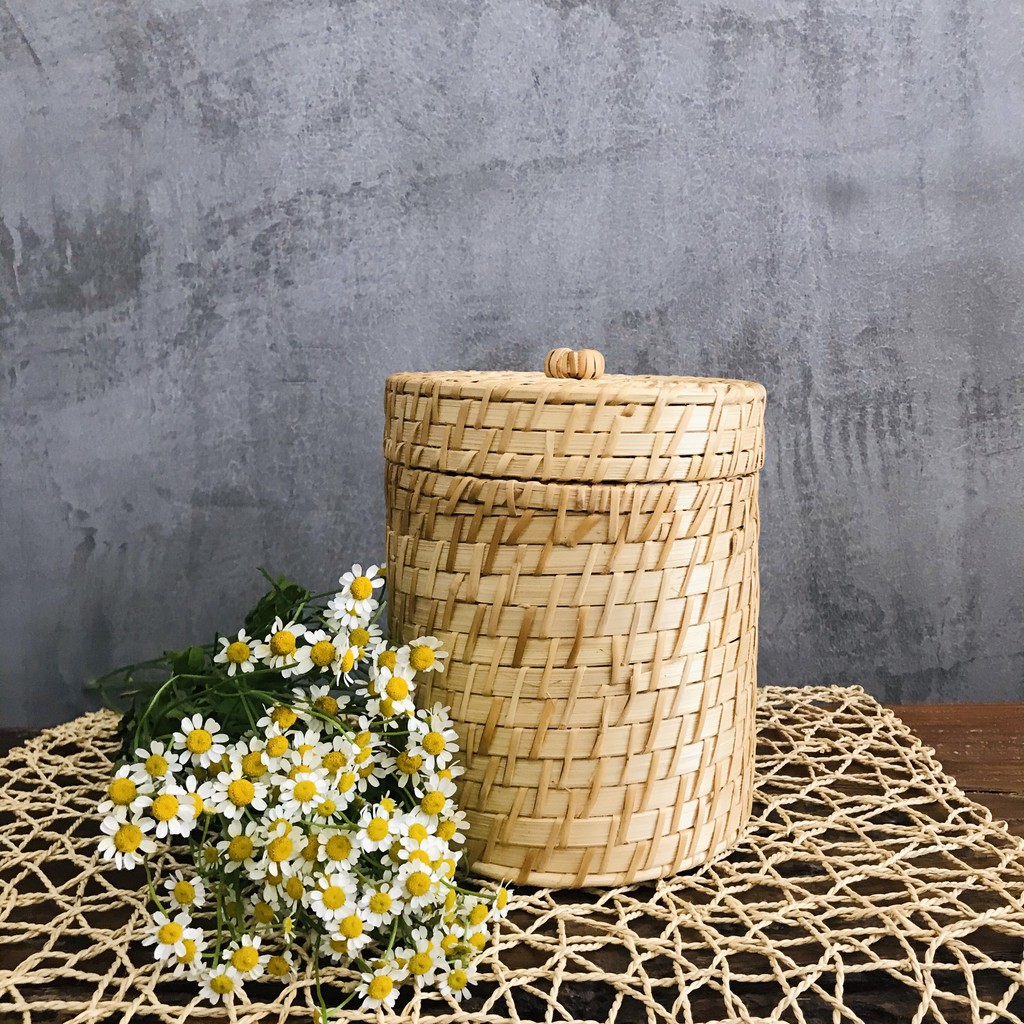 Hộp đá đựng ấm trà tre đan