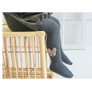 QT 18 : Quần tất cho bé hình mickey