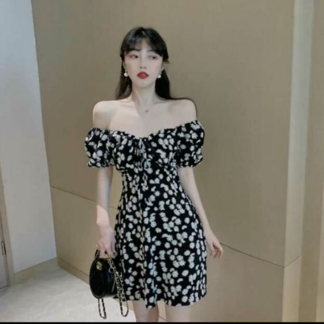 Váy hoa cúc bẹt vai