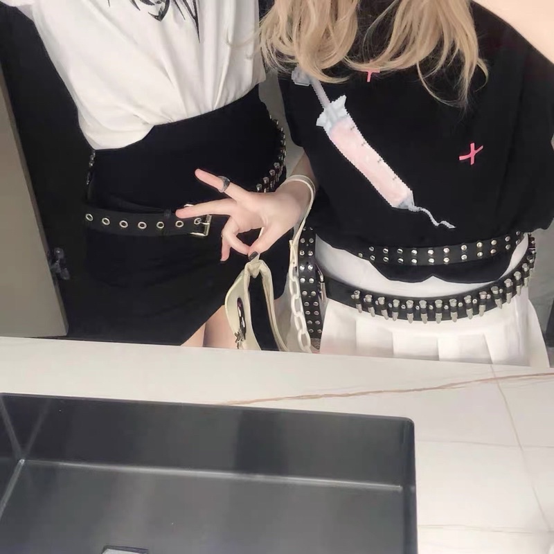 Thắt lưng unisex chất liệu da PU đính viên đạn khoá bạc phong cách năng động cá tính – Shop Lộc độc và lạ