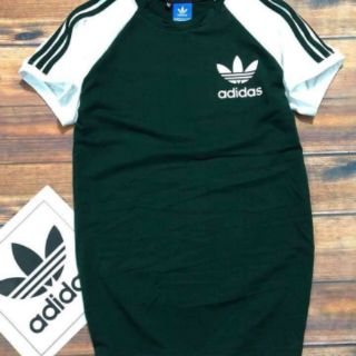 Áo thun logo addidas cổ tròn
