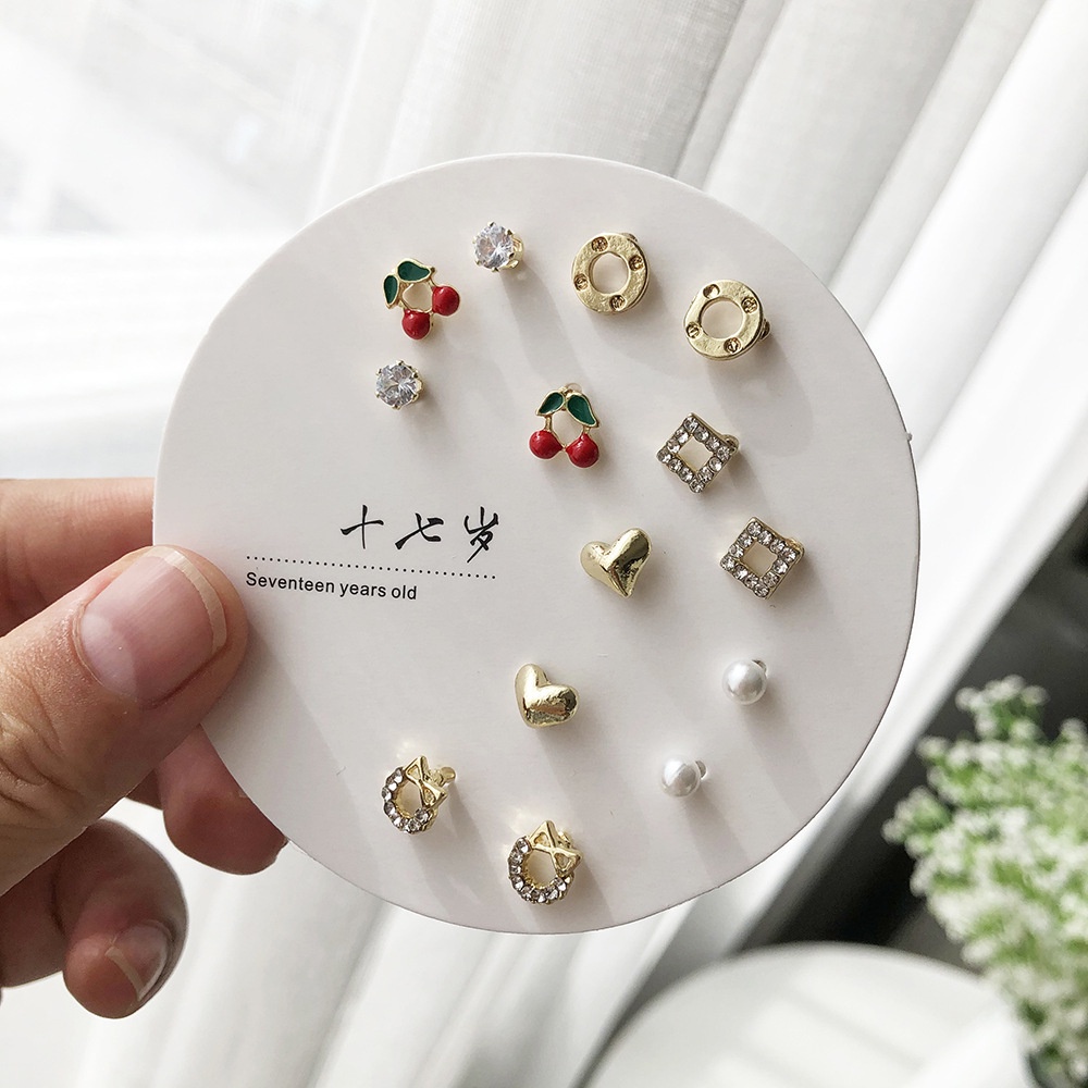 Bông Tai Nhỏ Đơn Giản Chất Lượng Cao Cho Nữ Một Tuần