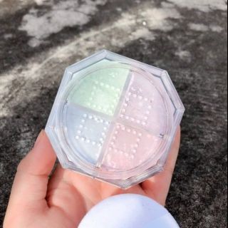 Phấn bắt sáng lục giác wodwod