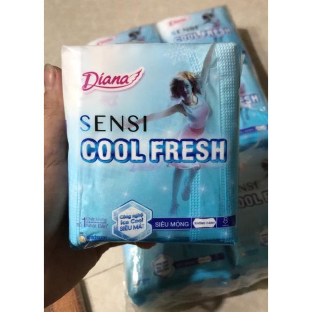 Băng vệ sinh Diana SenSi Cool Fresh Siêu mỏng không cánh 23cm 8miếng