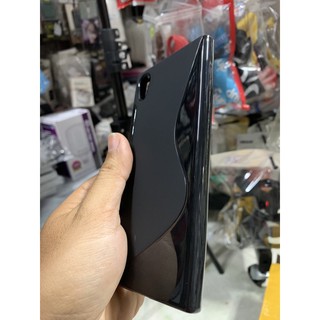 Ốp lưng sony XA1 dẻo đen chữ S Vân da