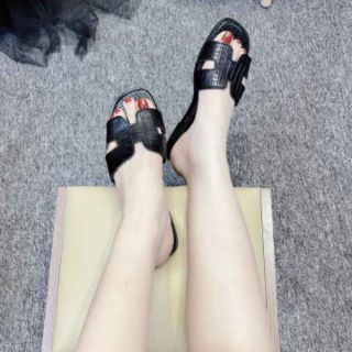 Dép lê  dép nữ chữ H da rắn siêu hot Mys Rosa Fashion Shoes
