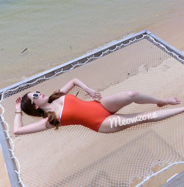 Bộ bơi liền 2 mặt cam & trắng (kèm ảnh feedback) | BigBuy360 - bigbuy360.vn