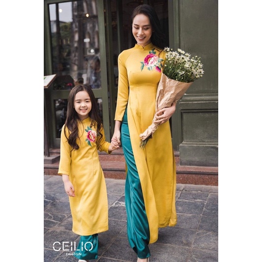 Set áo dài Ceilio vàng thêu hoa (Size S)