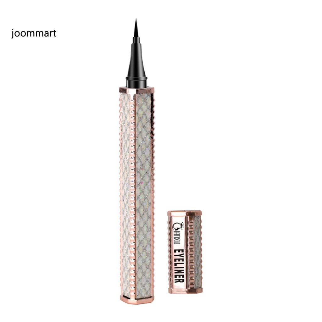 Bút kẻ mắt dạng lỏng trang điểm tự nhiên cho người mới bắt đầu | BigBuy360 - bigbuy360.vn