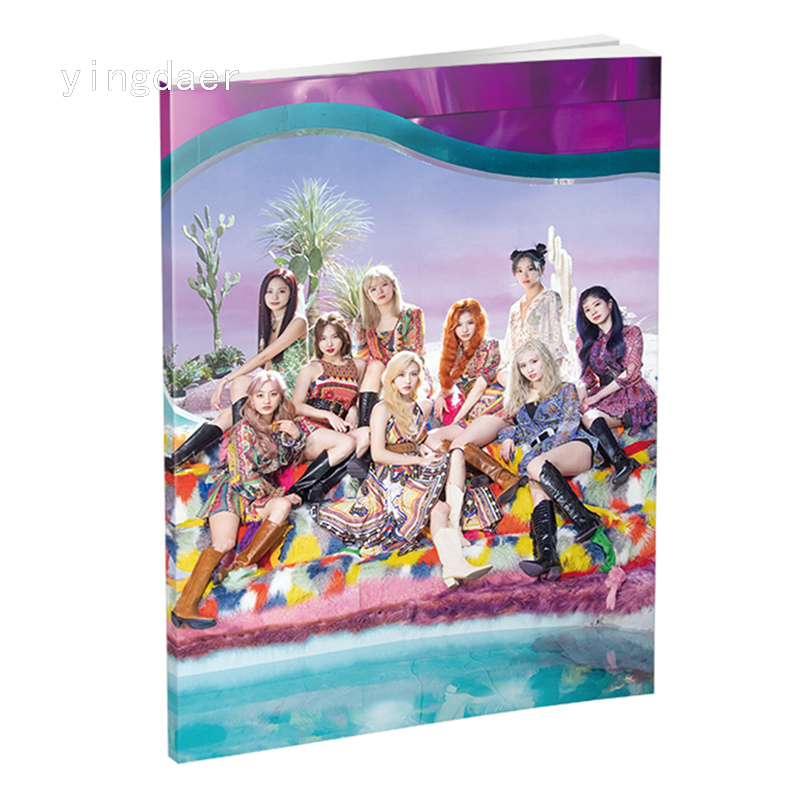 Quyển album ảnh hình nhóm twice đẹp mắt cho fan hâm mộ