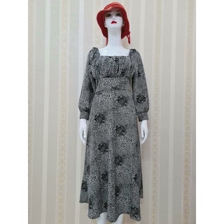 đầm tk tay dài cổ vuông