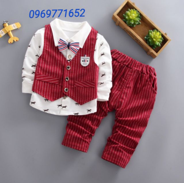 Bộ vest bé trai